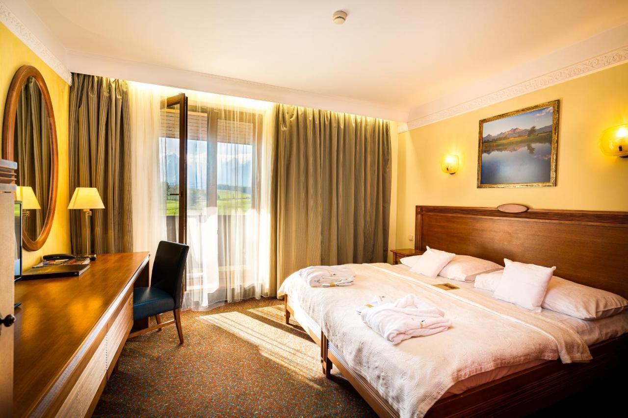 Hotel International Veľka Lomnica Bagian luar foto