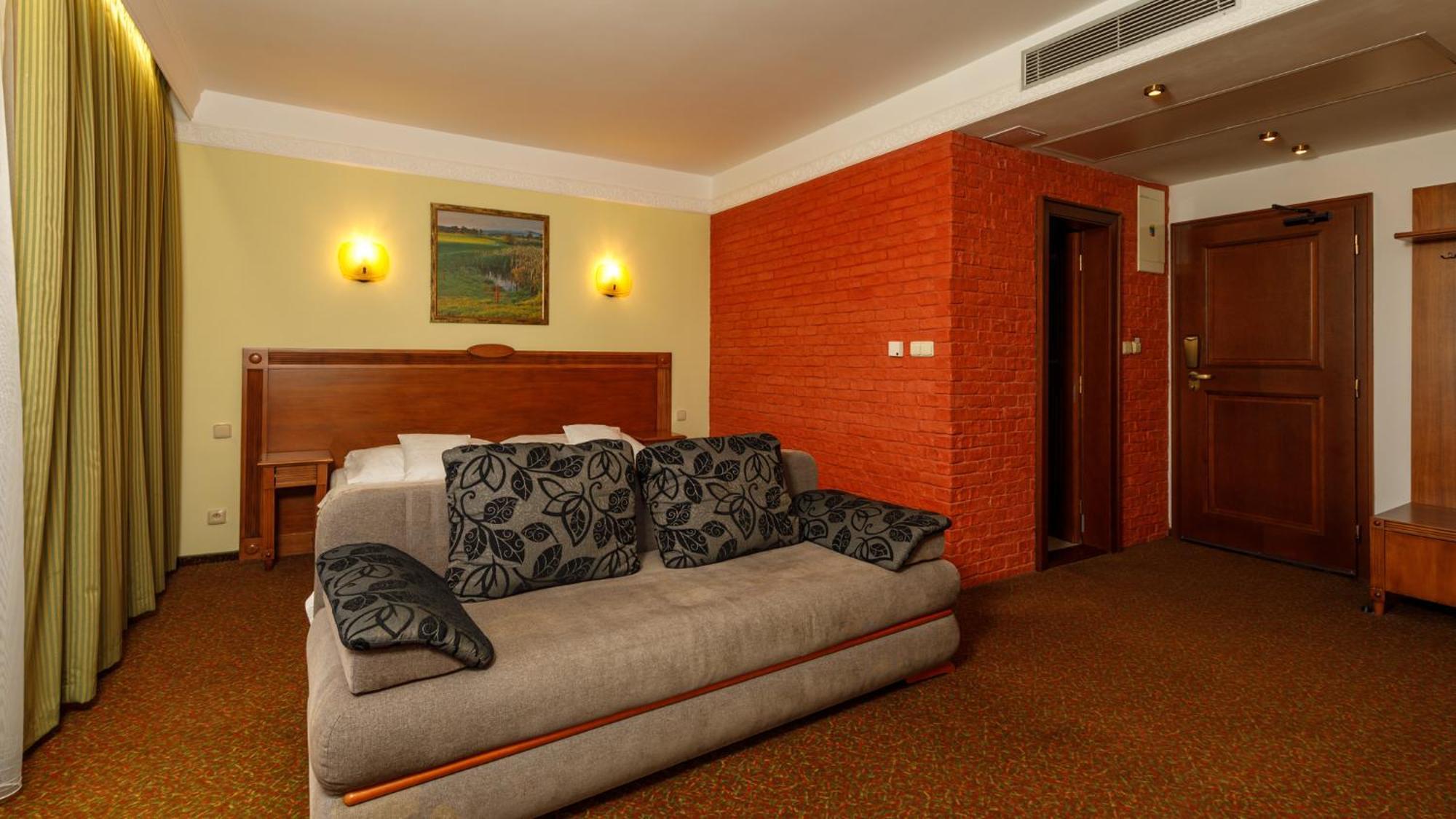 Hotel International Veľka Lomnica Ruang foto